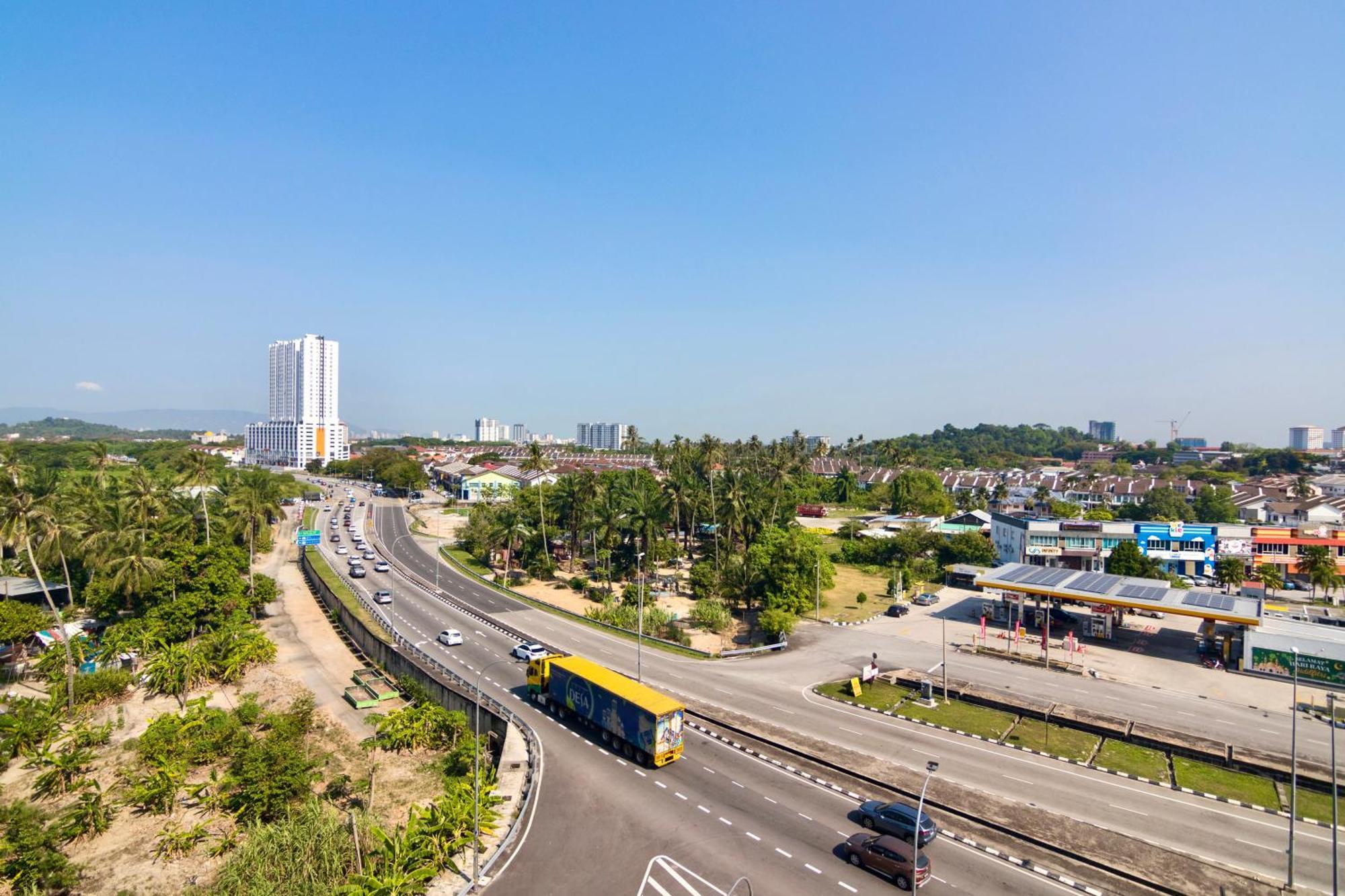 Marc Coliving By Cobytat Bukit Mertajam Exterior photo